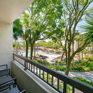 Pool View King Sofa Bed